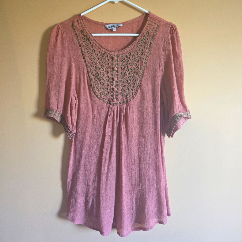 Duality Embroidered Accent Top PTP=17"